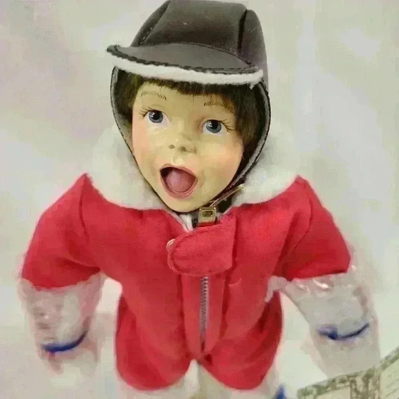 Ashton Drake-MERRY CHRISTMAS GRANDMA-Doll - Picture 8 of 8